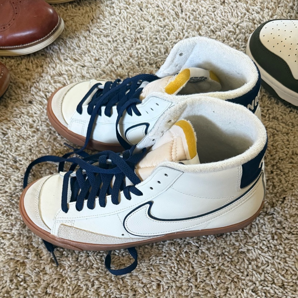 Nike Men’s Blazer Mid’77 Sneakers - 10.5